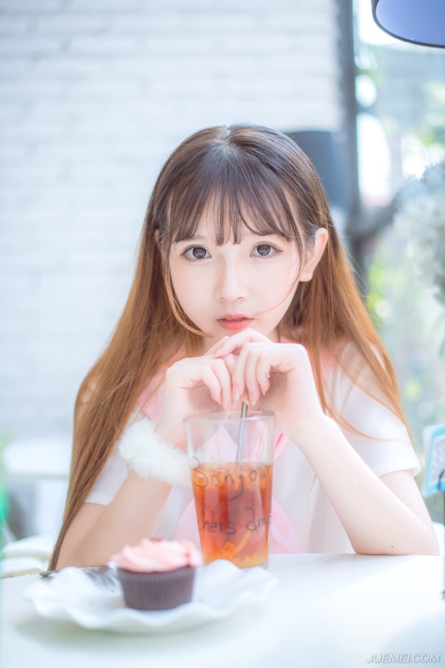真挚的友谊，不会因时间的阻隔而冲淡。昔日的承诺，也不会因漫长的岁月而改变